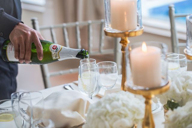 Assemblage im Champagner: wie der Kellermeister den Rosé zusammenstellt Assemblage im Champagner: wie der Kellermeister den Rosé zusammenstellt
