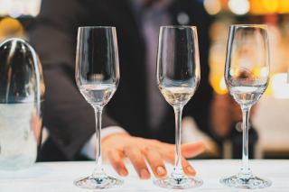Rosé-Champagner verkosten: Farbe, Nase und Gaumen